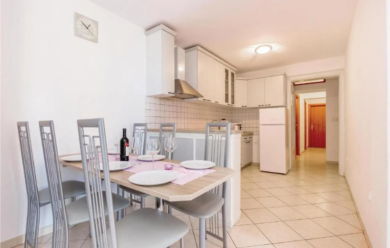Apartment Apartman Luce Jadranovo