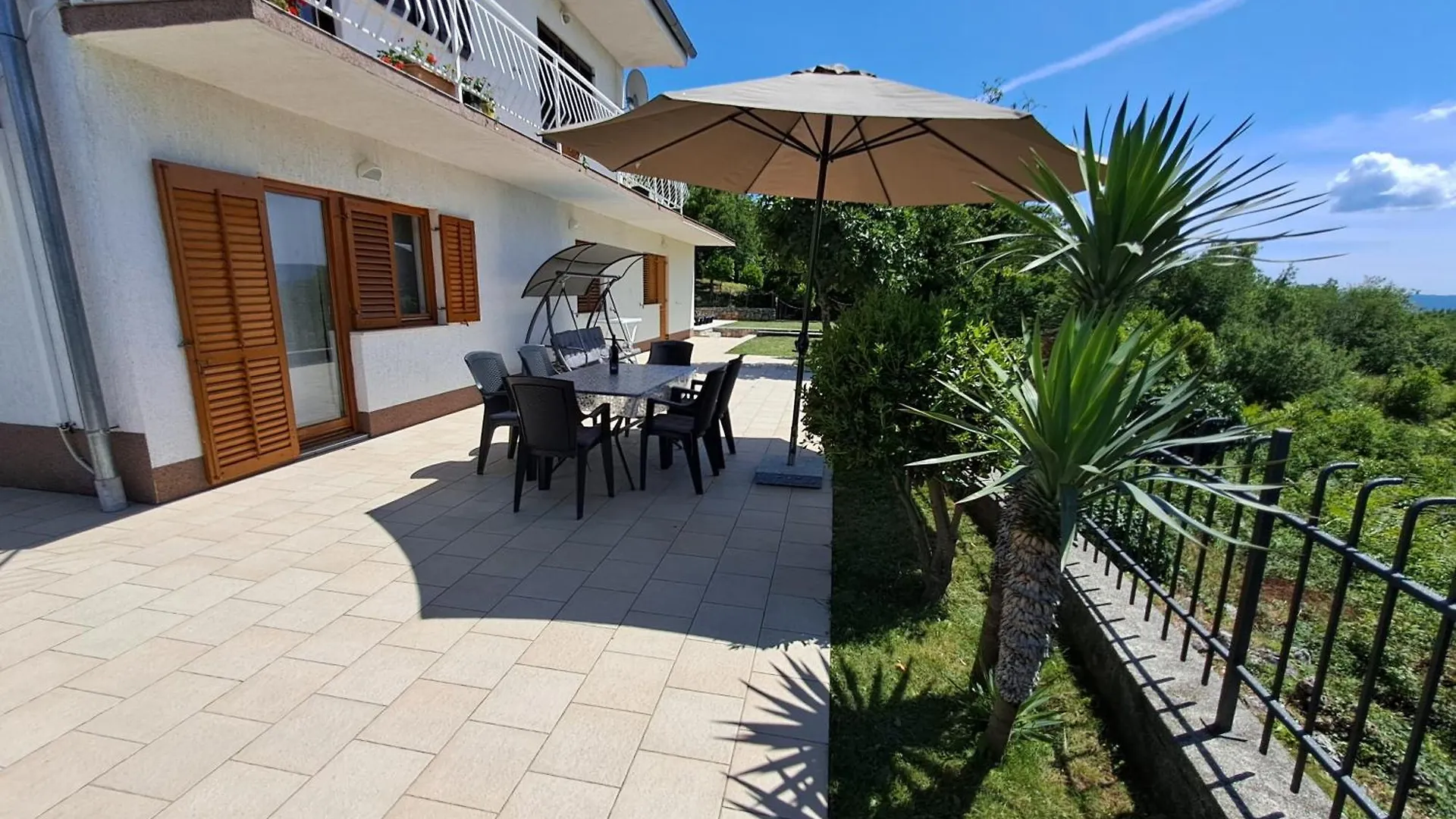 Apartment Apartman Luce Jadranovo